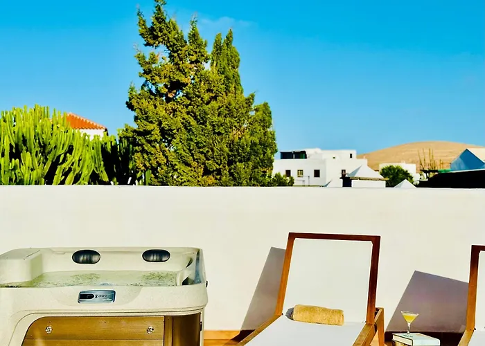 Villa Canaryislandshost I White